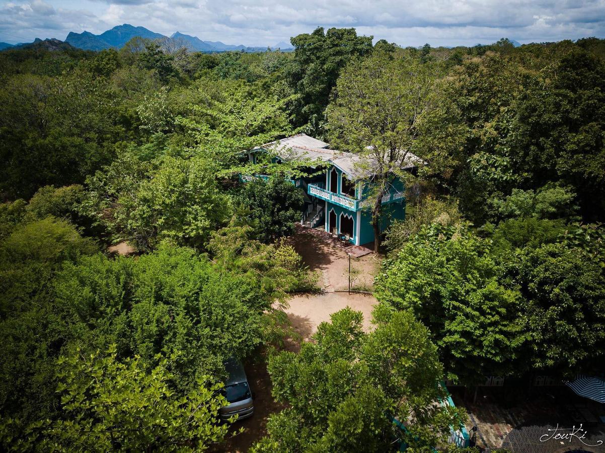 The Lion Rock Sigiriya Exterior foto